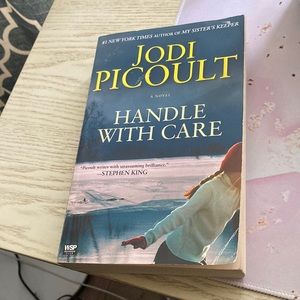 Handle With Care - Jodi Picoult